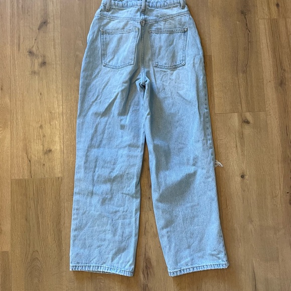 ASOS Wide Leg High Waisted Ripped Denim Jeans Light wash size 26 - Picture 5 of 5